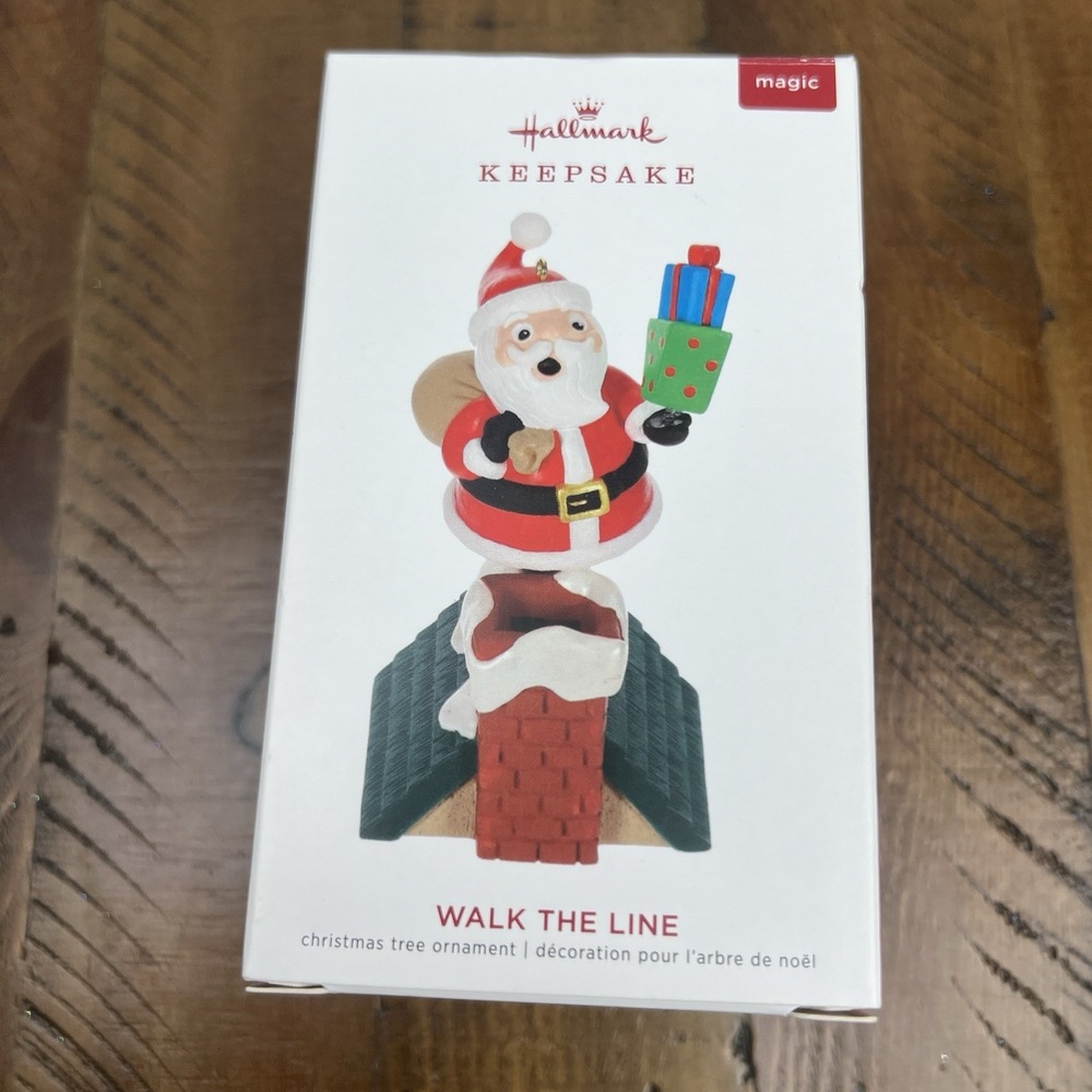 Hallmark Keepsake 2019 Walk The Line Santa Johnny Cash Magic Sound Ornament New